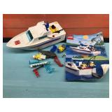 Vtg. Lego 4011 Cabin Cruiser