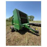 John Deere 535 Baler