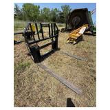Kubota Quick Attach Pallet Forks