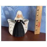 Lefton Nun Planter Lefton Nun Planter