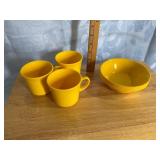 Vintage Texas Ware Cups and Bowls Vintage Texas Ware Cups and Bowls