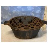 Cast Iron Rooster Pot