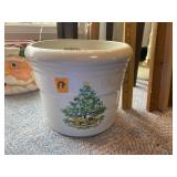 Zanesville Pottery Christmas Crock