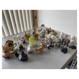 Figurines