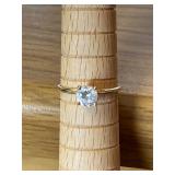 Size 8 14K Gold Ring