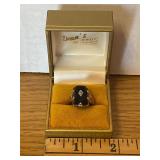 Size 7 10 K Gold and Black Onyx Ring