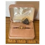 Size 8 14K Gold Ring
