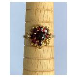 Size 7.5 14K Gold Ring
