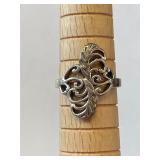 Size 8 Sterling Ring
