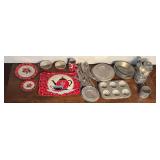 Vintage Childï¿½s Baking and Dish Set