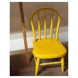 Vintage Childï¿½s Wooden Chair