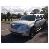 2013 GMC Yukon XL  Denali