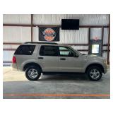 2005 Ford Explorer   XLT