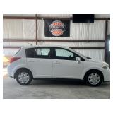 2010 Nissan Versa 1.8 SL