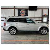 2008 Mercedes-Benz GL-Class  GL 550 4MATIC