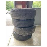 Dextero Tires 275/60/20 (Set of 4)