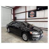 2013 Volkswagen Passat S 4D Sedan I5, 2.5 Gas FWD