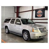 2008 GMC Yukon XL Denali SUV V8, 6.2 Gas 4X2