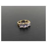 10kt Gold Rhinestone Ring Approx Size 8