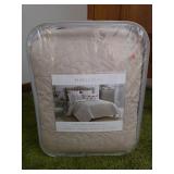 Harlequin Full/Queen Coverlet 92' x 96'