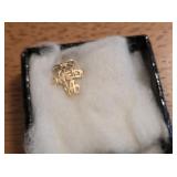 14kt Gold Sweet 16 Pendant