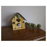 Birdhouse and Bird Dï¿½cor