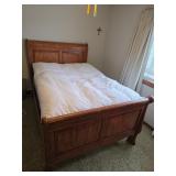 Full Size Sleigh Bed & Down Topper