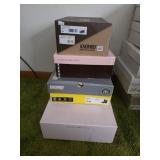 (4) Women's Bandolino / Khombu Shoes / Boots