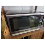 Oster Microwave Oven