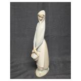 Lladro Porcelain Figurine