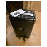 Amazon Basics Paper Shredder