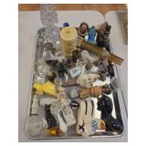 Tray of Vintage Collectibles