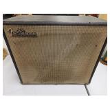 Fender Rhodes FR-7220 Amplifier
