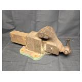 Heavy Duty Yost 104 4' Bench Vise
