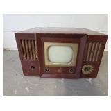 Vintage Tele-tone Model TV149 Tabletop TV