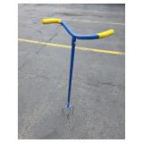 Garden Claw