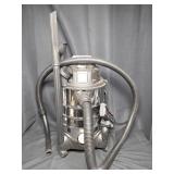 Amazon Basics 6 Gallon 3.5hp Wet/Dry Vac