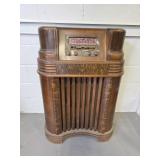 Vintage Philco Model 42-380 Radio
