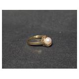 14kt Gold Pearl Ring