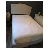 Full Size Bed w/ Headboard