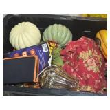 Bin of Fall / Halloween Dï¿½cor