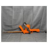 Black and Decker 16' Hedge Trimmer