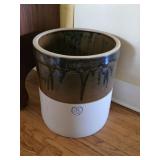 Vintage 6 Gallon Stoneware Crock