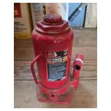 20 Ton Hydraulic Bottle Jack (Missing Handle)