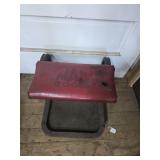 Mac Tools Rolling Work Seat