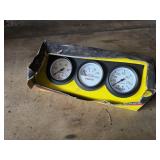 3 Gauge Cluster
