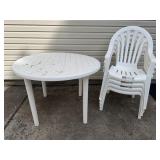 White Plastic Outdoor Table w/Chairs (4)