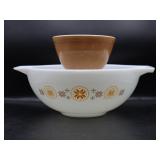 Pyrex Town & Country Cinderella Bowl & Brown Bowl