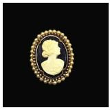 Vintage Cameo Brooch
