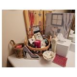 Bathroom Decor & Candles
